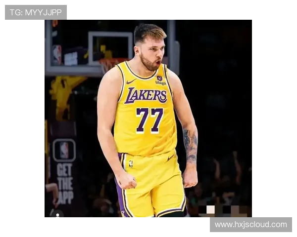 原创浓眉首秀助湖人129-119力克独行侠，三巨头合砍90+狂揽胜利